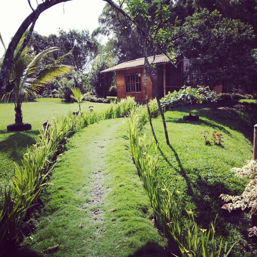 Estancia La Colina ซานโต โดมิงโก เด ลอส โคโลราโดส ภายนอก รูปภาพ